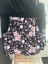 Load image into Gallery viewer, Womans Comfee Skirts - pink/purple FLORAL