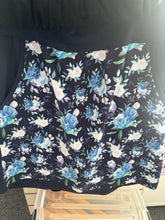 Load image into Gallery viewer, Womans Comfee Skirts - NAVY