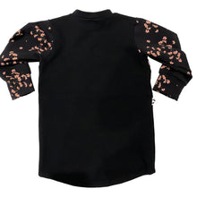 Load image into Gallery viewer, Easy on Tee - NEW IN Floral Stag
