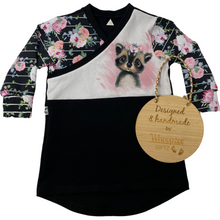 Load image into Gallery viewer, Easy on Dress - Small Protea stripe floral/ Racoon
