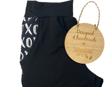 Load image into Gallery viewer, Womans Comfee 3/4 length pants
